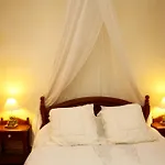 Le Relais Des Anges Bed & Breakfast Mercuès