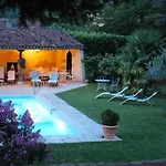 Le Relais Des Anges Bed & Breakfast