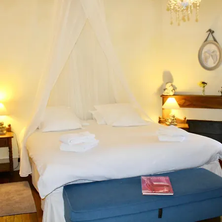 Le Relais Des Anges Bed & Breakfast Mercues