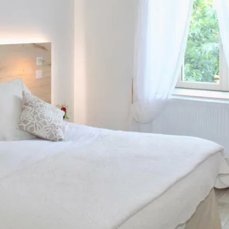 Bed & Breakfast Le Relais Des Anges Mercues